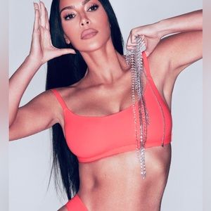 SKIMS Scoop Neck Bralette - Fits Everybody Neon Collection